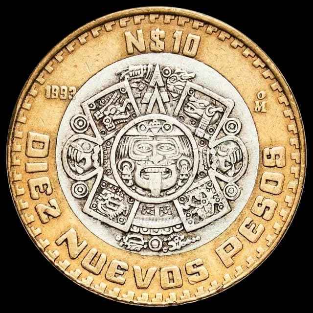 Imagen orientativa: 10 nuevos pesos 1992-1995, centro de plata